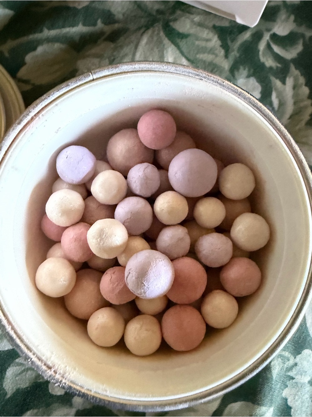 GUERLAIN Météorites Powder Pearls in Pink and Gold Compact color Pearl new - Picture 4 of 11